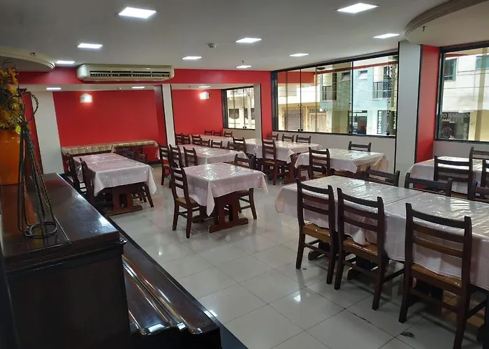 Hollywood PalaceHotel Em